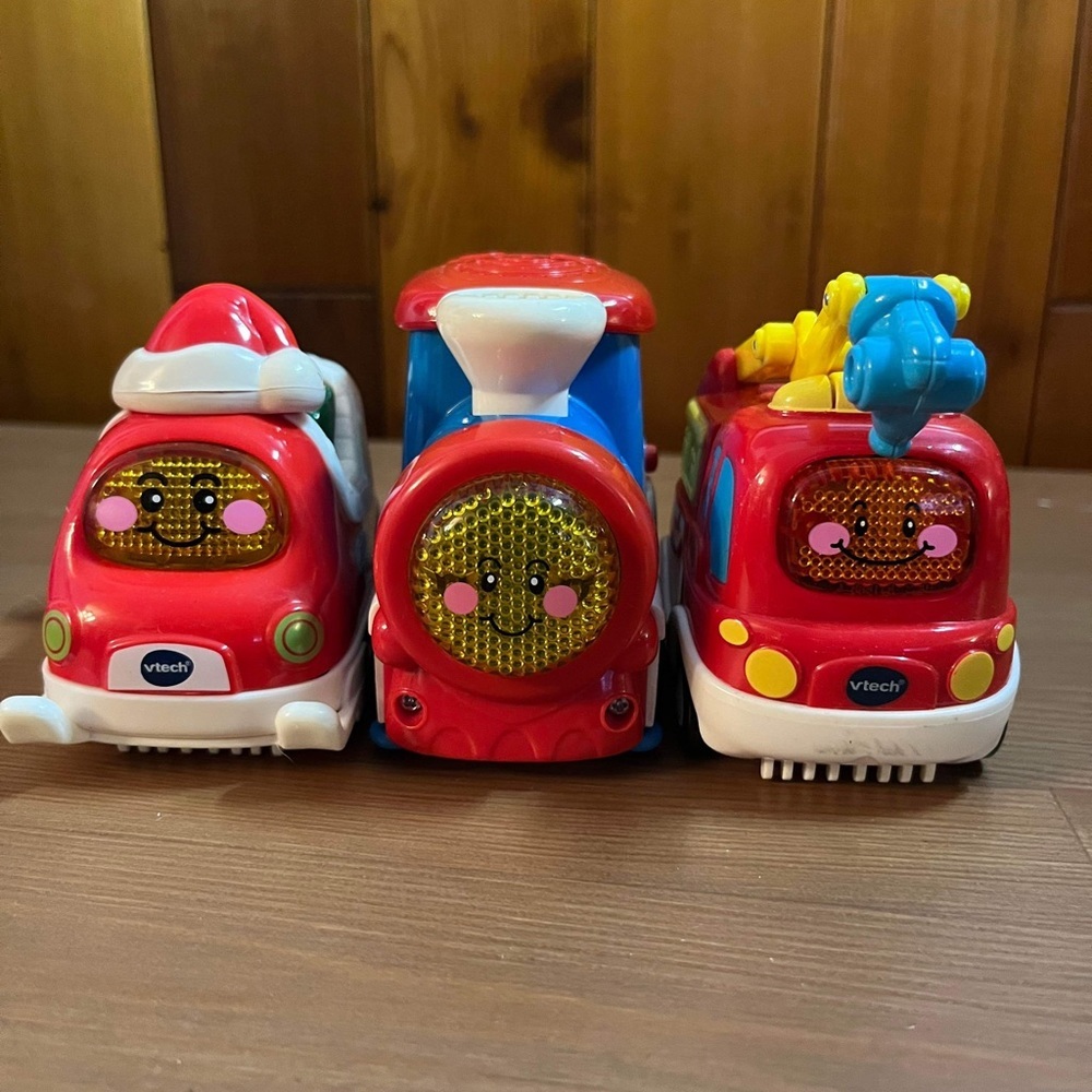 Lot of Three VTech Go Go Smart Wheels Vehicles